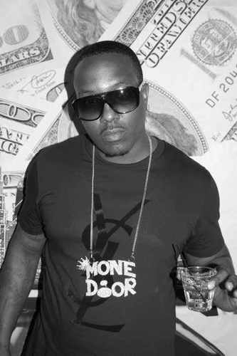 Self made ....Go Getter...Bread winner......E.C. All Day!!!!!!!!!!!!!!!!!!      contact info..MoneDior@Hotmail.com