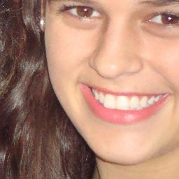 Eu sou dura e severa de um lado, vulnerável e emocional do outro.