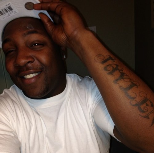 Stackin my paper up hood nigga mentality