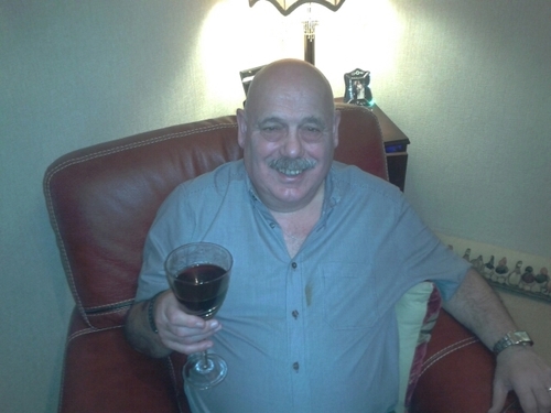 gee302's profile picture. 