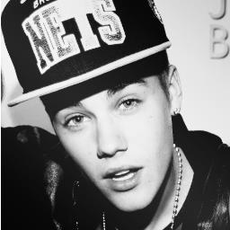 belieber887123's profile picture. 