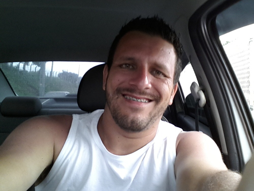 Olá pessoal.
Estou aqui a procura de novos amigos, quem quiser me seguir fique a vontade, pois amizade é sempre bom!