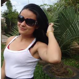 E pra te ver sorrir posso colorir o céu de outra cor...   ♫   ♥@umamarrichat aq. Te Amo