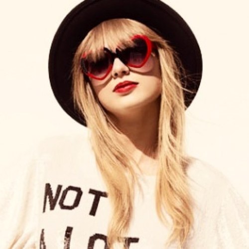 Boy Swiftie who cries every time he listens to All Too Well; Taylor is my flawless queen. 8.10.11, 8.10.13