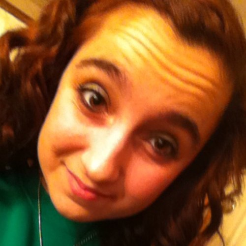 Hey im stephanie elaine baker i am 16 years old i listen to country music i am in a great relationship and i love spending time with my family and freinds ;)