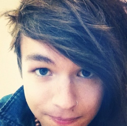 I'm fucking the lead singer of Sleeping With Sirens, jealous yet?