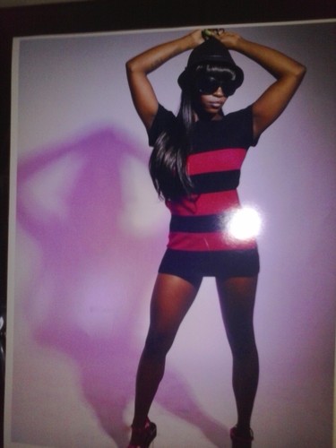 artist, writer and event coordinator. proud mother of 3 and the official Real Hoodwife of Kansas City GettinDisMoney