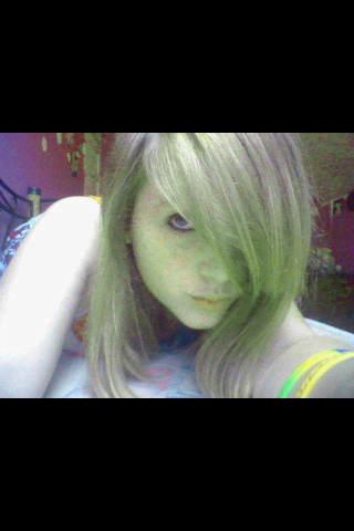 shelbyjustice97's profile picture. :) i love singing its my life (: