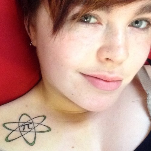 1plus1equals10's profile picture. CompSci major & professional nerd. No... really.