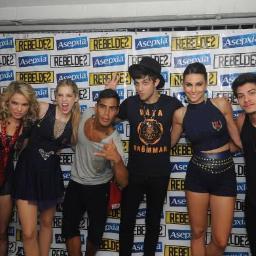Fã Clube especialmente feito para: @Lua_Blanco @Aguiarthur @sophiaabrahao  @MicaelBorges_  @ChayLeao @melfronckowiak,amooo vocês!
Since:06/06/2012