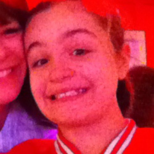 I like shoes and hats and midnight red and sports and music and max schnieder and well yup im single and 12