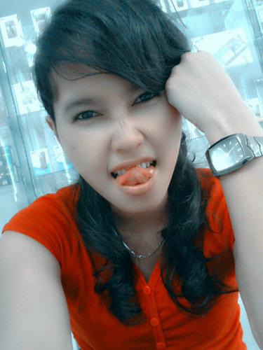 phuphul's profile picture. i Love my fam :-*