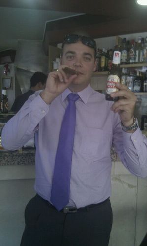 Buena moza y me la daaan! Taran tan tan.