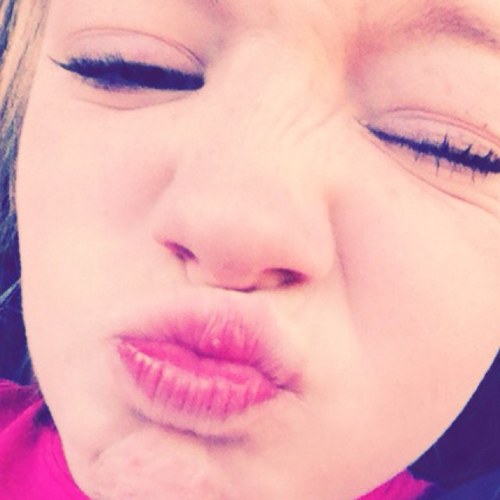 My name is hanna! I'm 11 and in the 6th grade.  I 3 softball, cheer and basketball. Even more I 3 Jesus Christ my Saviour. Also, I love my friends and famILY!