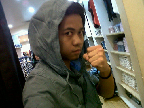 Inilah gue,tetap gue dan akan menjadi gue,apa adanya karena gue adalah gue_ ;)