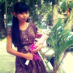 Moslem | Simple | Midwifery'10 Faculty Of Medicine,Brawijaya University | Love My Family \(´▽`)/