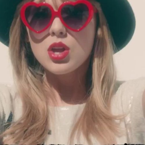 Taylor is the most beautiful and sucessful human beeing!She is my life, my hero,my inspiration, so stop call her awful things, it makes me upset, it's NOT true❤