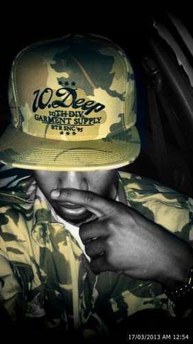 #TeamNiceBody #TeamLightSkin Follow Me Tho