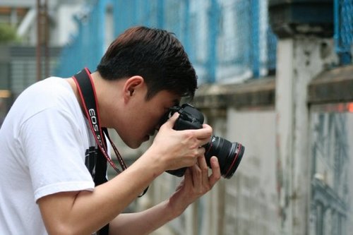 wtc810's profile picture. 有一個人 一直住在心裡
卻告別在生活裡