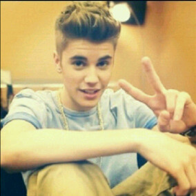 We're beliebers from indonesia,we love justin never end!:3