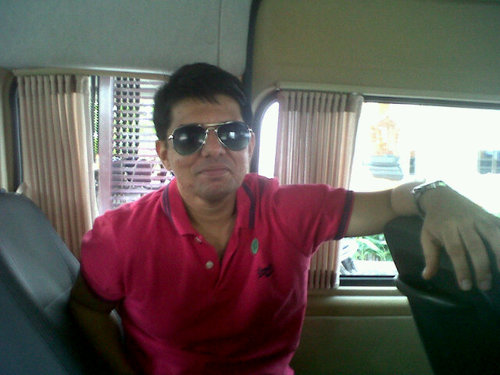 Digital Media Enthusiast,Aspiring Singer,Gossip reader,Cricket lover and Ballroom dance beginner