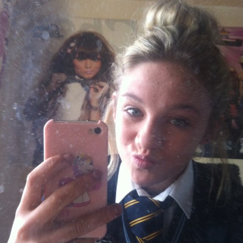 itsonlybieberx's profile picture. 