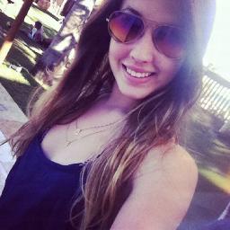 ~   Adoro comida,bjs. ~
