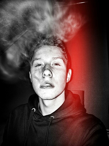 What can I tell you about me? I'm just a Gee and Womanizer ya know.