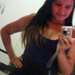 sooou siimpliismente umaah adooleceente viiivendoo intensamenteeh (=