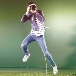 amsterdam
based photographer. commercial
and editorial photography. portrait fashion sports. check
my work :