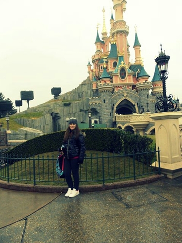 EstelaGavilan's profile picture. En la vida hay que saber a quien sonreirle y a quien llorarle, no todo el mundo merece ambas cosas...    Dale tiempo al tiempo..