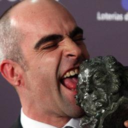 No soy Luis Tosar , Soy su fan numero 1 , y voy a intentar informaros de todos los pasos del mejor actor del universo.