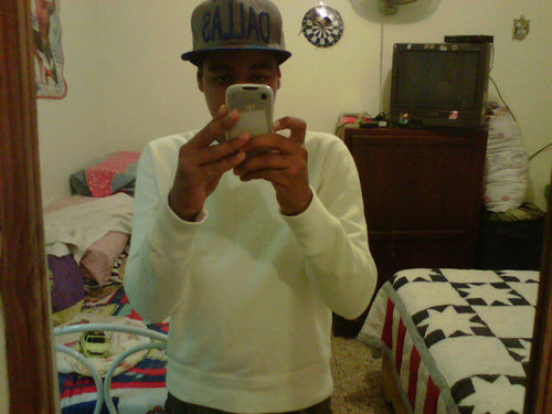 RealFigu's profile picture. RT Valor es lo que se necesita para levantarse y hablar; pero también es lo que se requiere para sentarse y escuchar PIN:23665437