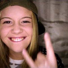 Ladies and gentlemen of the world let's receive with pleasure the amazing Beatrice Miller!