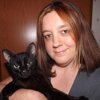 Profile Picture of Lisa Cagle Albright (@MommyBearLisa) on Twitter