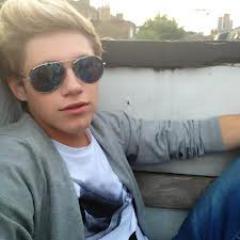 Hi! My name is Martina! I love One Direction (boys like so you can follow me)! She is the founder of many blogs about One Direction and more! Please follow me!