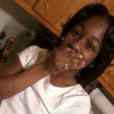 go follow my cousin @keke_keke3x
