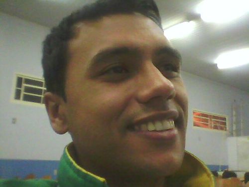 MAIS um sonhador. Marido, Pai e Pai mais uma vez. Sou um incomum tentando melhorar a cada passo!
