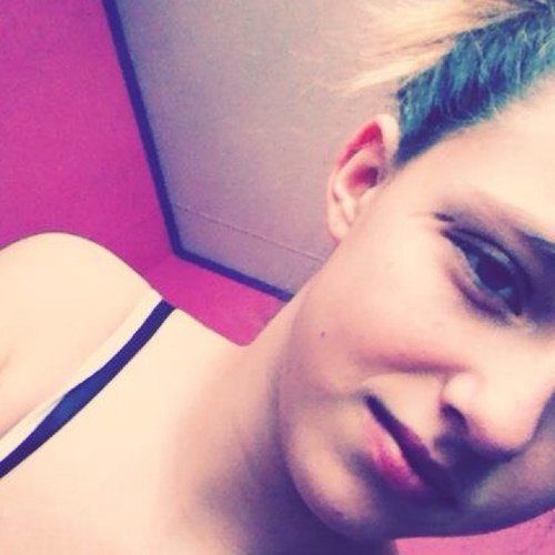 I Love You Dylan3 Im 14 And A Gamergirl. I love to longboard. My Gamertag Is: Taylor Marie xD. My Kik Is: Babygirl590.