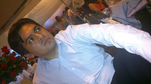 Robertoelyex's profile picture. 