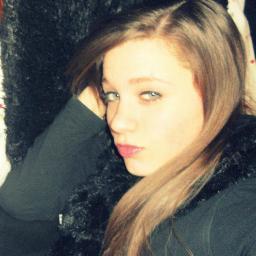 Mon plus grand défaut ?♥.
M'attacher trop vite, donner ma confiance aux gens trop vite, être trop gentille avec ceux qui ne le méritent pas..! :(