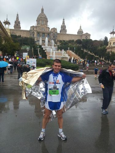 Hellinero, semanasantero (tamborilero), maratoniano y athleticzale. Me gusta leer, viajar, cocinar...