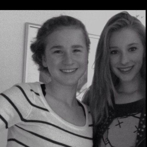 elianneb_x's profile picture. SanctaMaria H3E.•Rood-Wit MB1