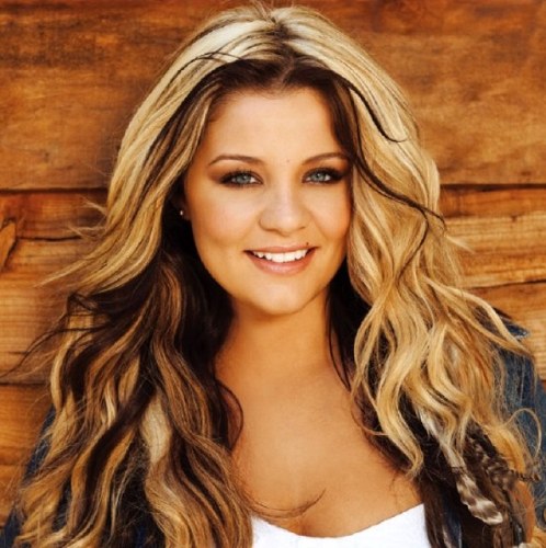 Big Fan of @Lauren_Alaina! This is for Lauren Fans and Lauren Alaina Please Follow!