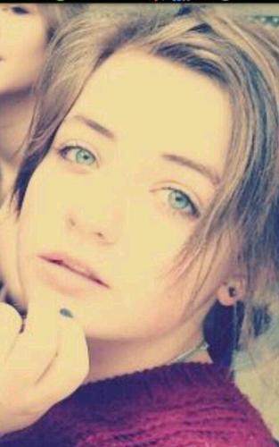 hi ! ★ i'm aylen, 13/ austria/ love 1D; macklemore; taylor swift; miley cyrus; linkin park; and more more more; follow me and i follow back ★