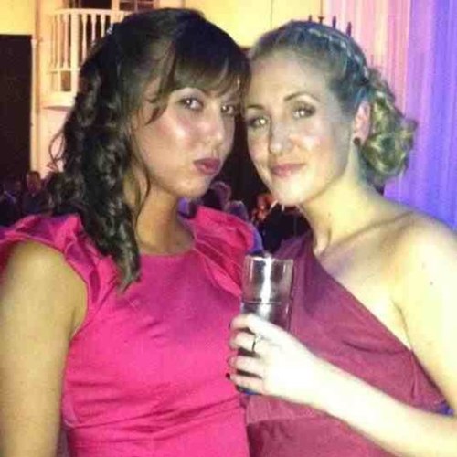 alannahmande's profile picture. Male underwear model, cake tester and undercover spy.
From Essex but dont hold that against me!