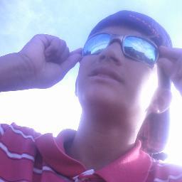 Sorria bonito e deixe os outros quererem descobrir qual é o segredo que faz você rir.   sou irmão do @guui_reis . 

@Reizinho_marley