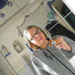 Fume ta vie, avant qu'elle ne te fume . Ta rien a fais Follow moi je rend :)♥