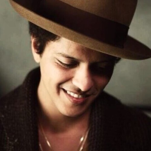 Bruno mars is a hottie ,when i was your man, hooligan,love big bang theory and hunger games also♥♥THE VAMPIRE DIARIES IS MY WORLD ,DAMON KLAUS STEFAN TAYLOR JER