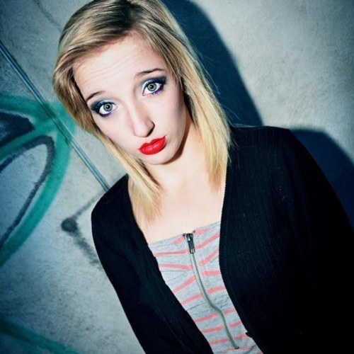 eccabesser's profile picture. 